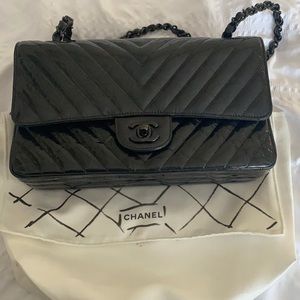Patent Chanel chevron so black. Limited edition!